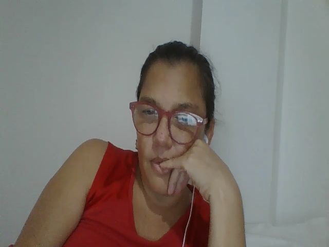 Live sex webcam photo for SweetLola01 #255002001