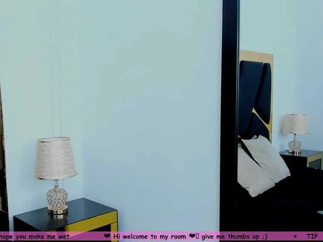Live sex webcam photo for AliciaKennet #240997552