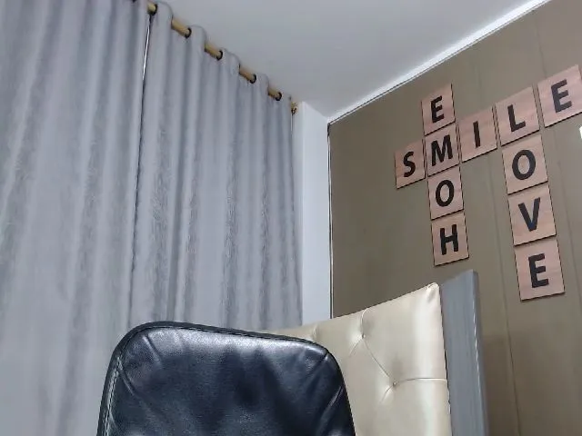 Live sex webcam photo for ScarletDsire #265072295
