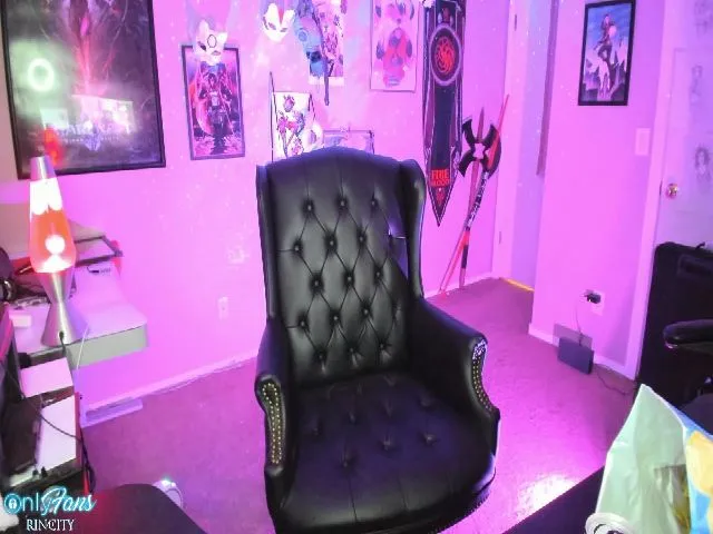 Live sex webcam photo for RinCity #257406827