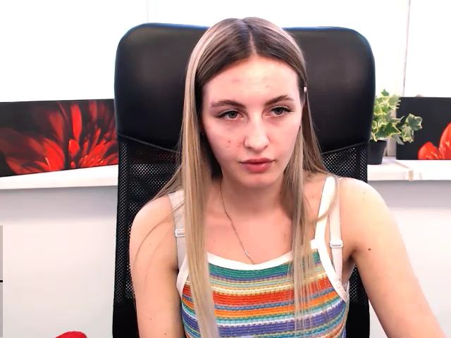 Live sex webcam photo for Lilly_Adams_ #261379395