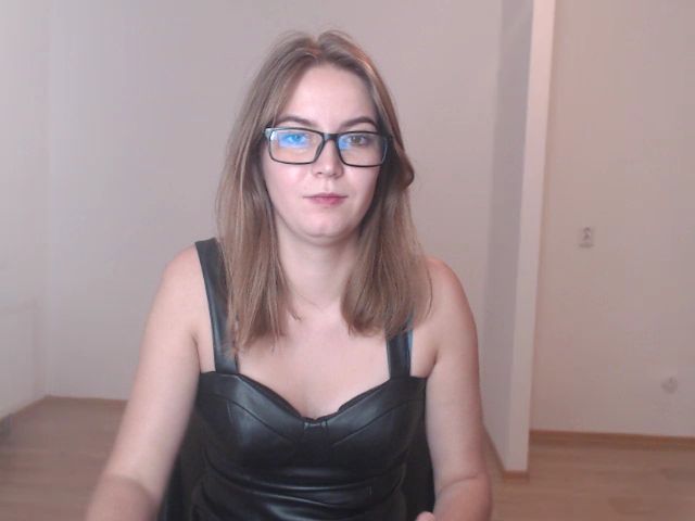 Live sex webcam photo for ALESSA_MOON #263251649