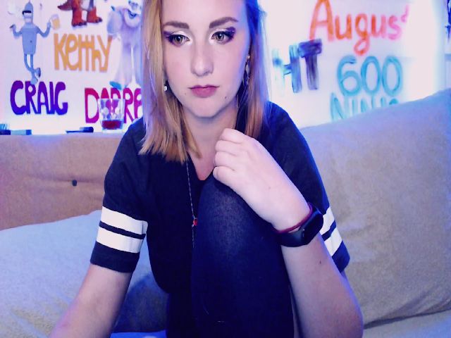 Live sex webcam photo for Nika_Cakes #265064601