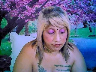 Live sex webcam photo for indianroxy #287933069