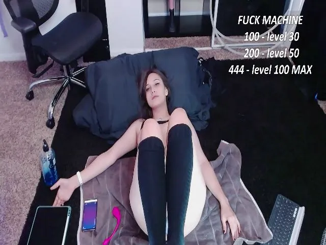 Live sex webcam photo for moonlitfox #260949775