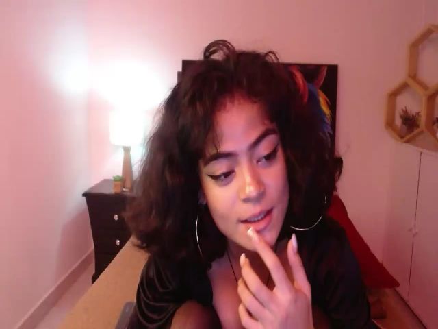 Live sex webcam photo for Manelik_benz #259046514