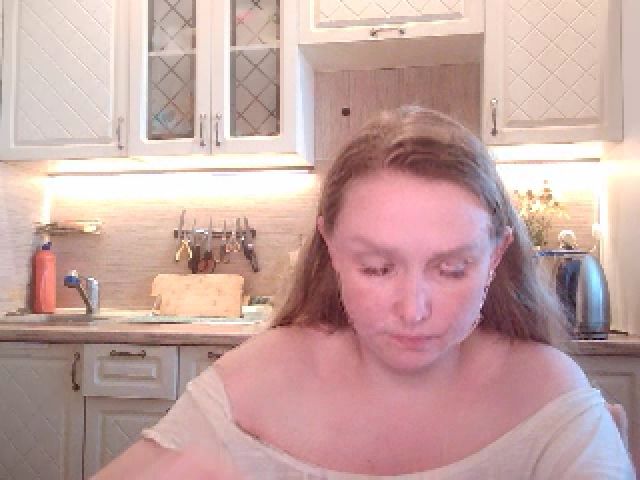 Live sex webcam photo for JaneGrey111 #254024619