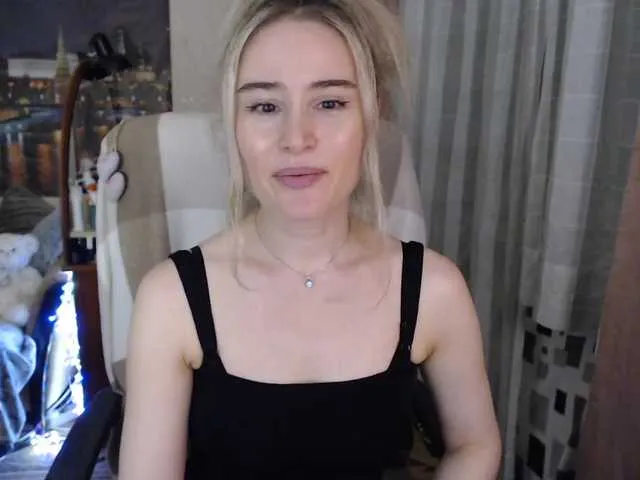 Live sex webcam photo for xyliganka777 #248827799