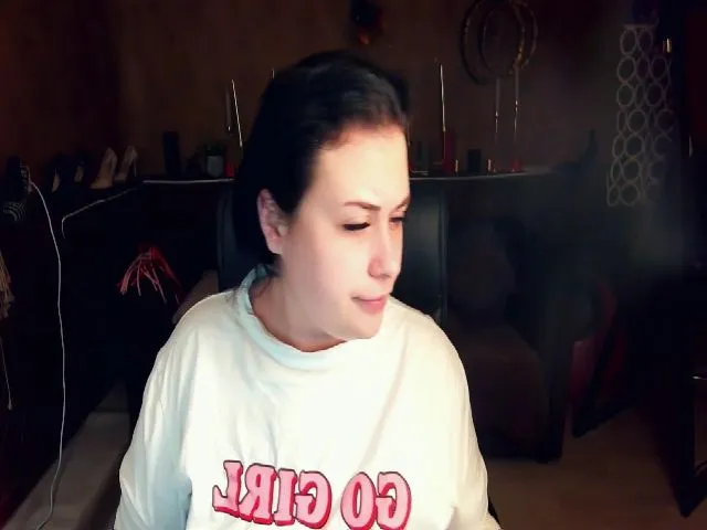 Live sex webcam photo for SerahMirabeli #257938981