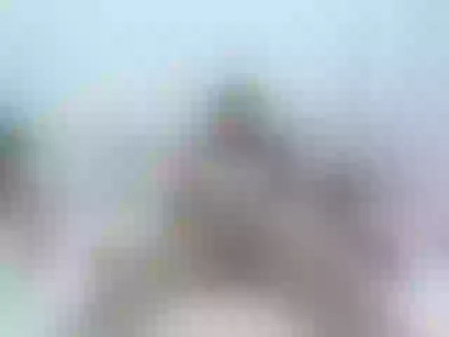 Live sex webcam photo for LeaQueen #241010119
