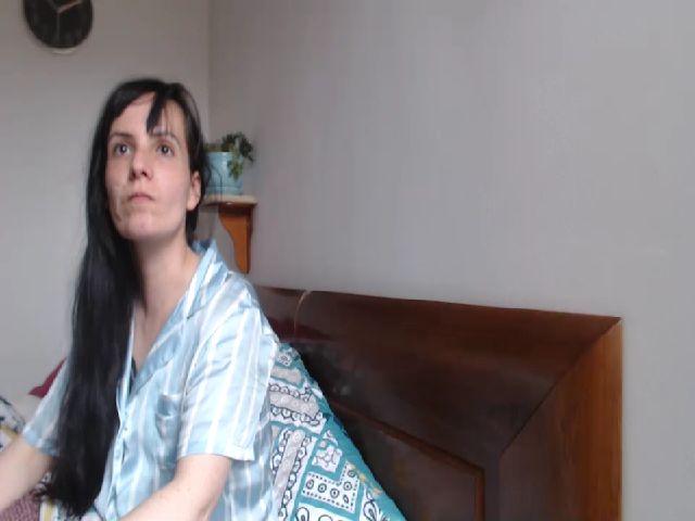 Live sex webcam photo for isabellazee2 #255173985