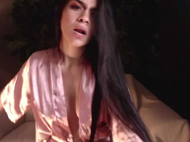 Live sex webcam photo for LilaDior #241093435