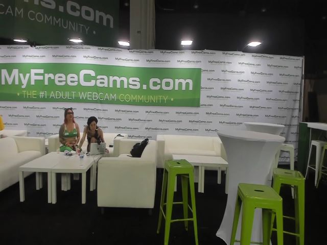 Live sex webcam photo for Selerah #255160140