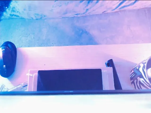 Live sex webcam photo for SOFIANIXXX #252581117