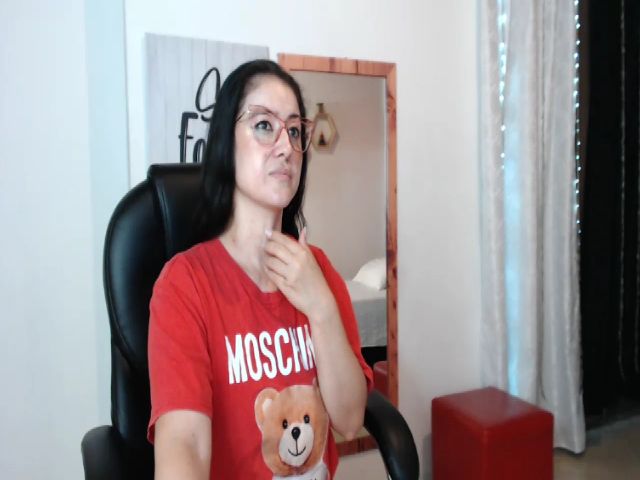 Live sex webcam photo for Samanthalusth #259144919