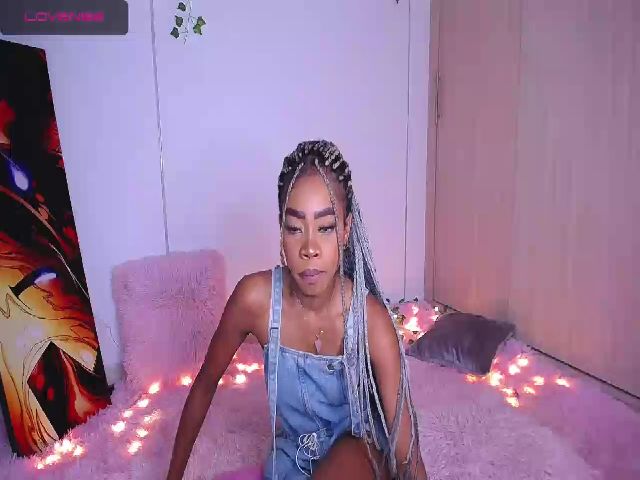 Live sex webcam photo for Aria_brown_ #257084920