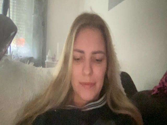 Live sex webcam photo for AnnaDiamond1 #287889163