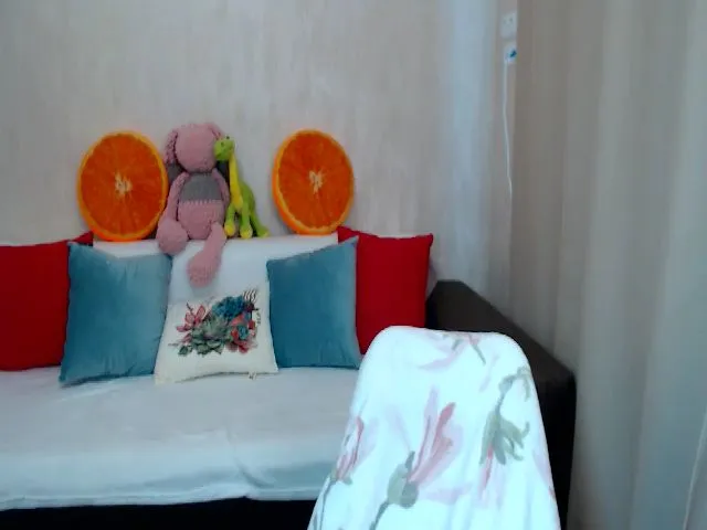 Live sex webcam photo for Mi_chelle #264175477