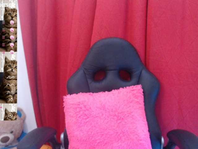 Live sex webcam photo for NumaAsun #254227014