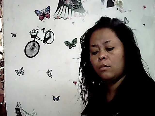 Live sex webcam photo for LOLAhot1 #252185636