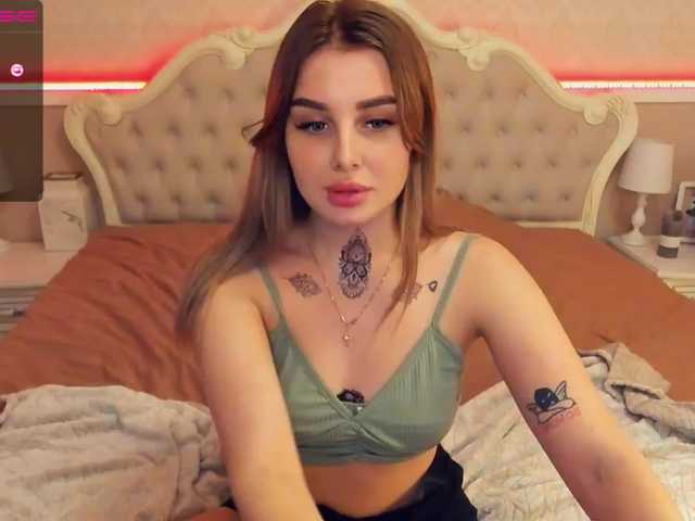 Live sex webcam photo for MillaDoll #246474498