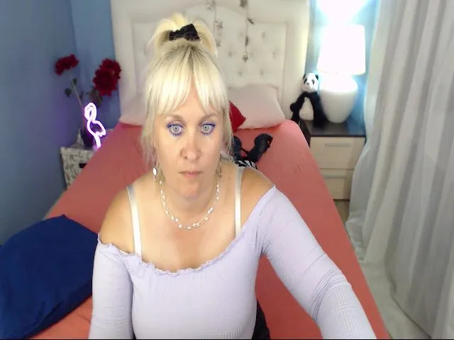 Live sex webcam photo for AVladica #258352552