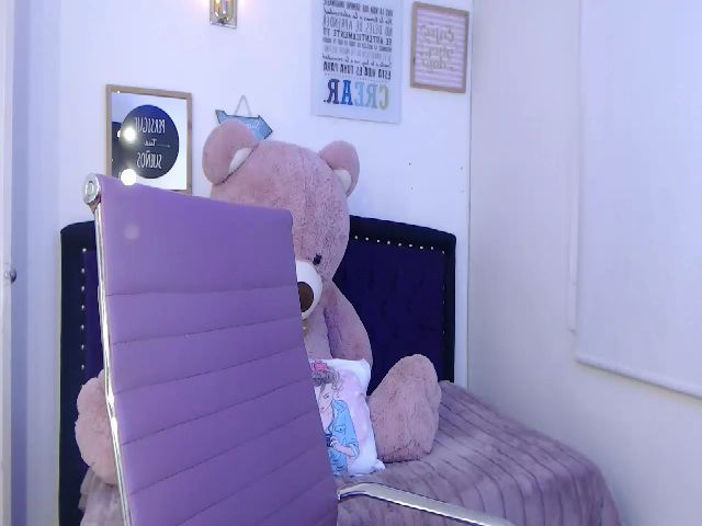 Live sex webcam photo for Kata018 #252620080