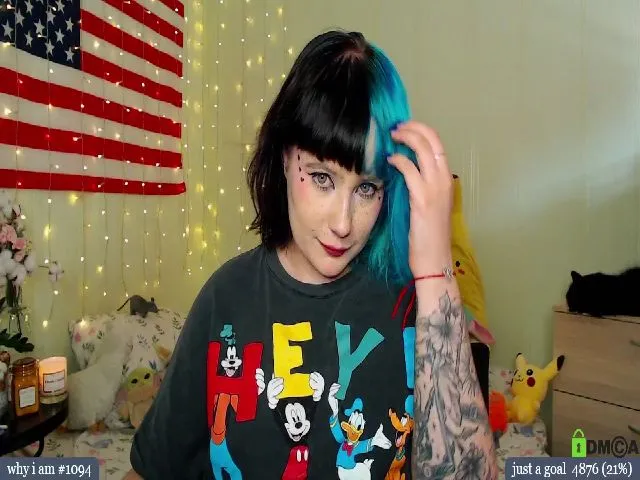 Live sex webcam photo for RoomOfGhosts #262472709