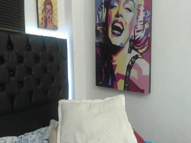 Live sex webcam photo for Andrea_acker #257102963