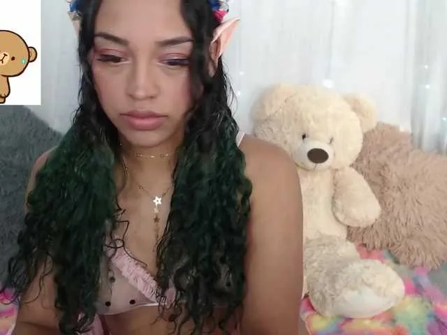 Live sex webcam photo for Angeluxxx #255196259