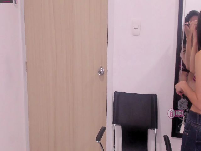 Live sex webcam photo for Anna_stars #261371026