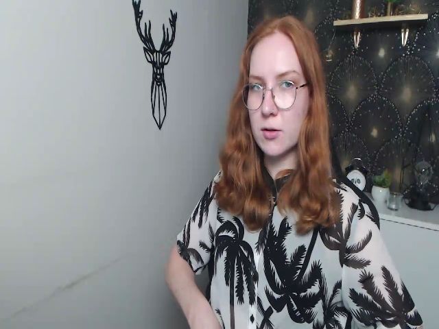 Live sex webcam photo for KISSxGABBY #254475007