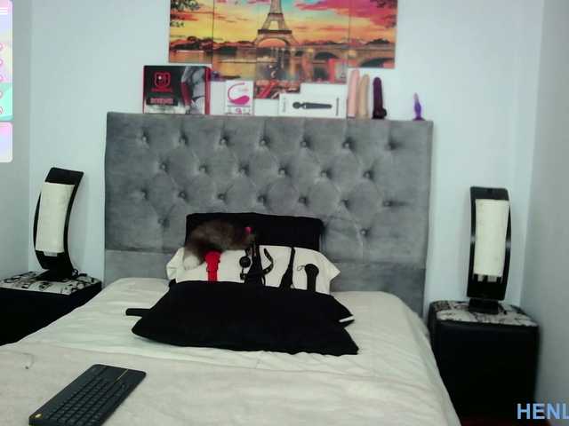 Live sex webcam photo for Henlly-22 #241232611