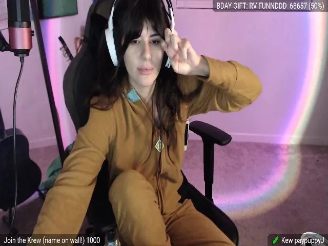 Live sex webcam photo for kewcumber #261266713