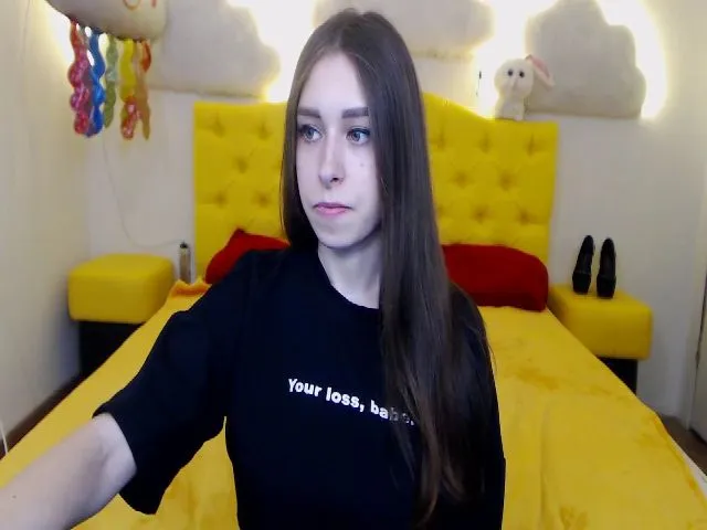 Live sex webcam photo for LindaJason #255936291
