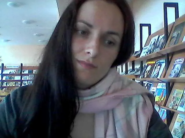 Live sex webcam photo for Nana-Bysi #241401031