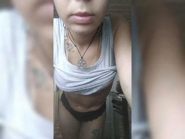 Live sex webcam photo for Anastosia1998 #241368266