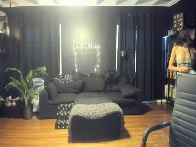 Live sex webcam photo for Cinnamon #255810802