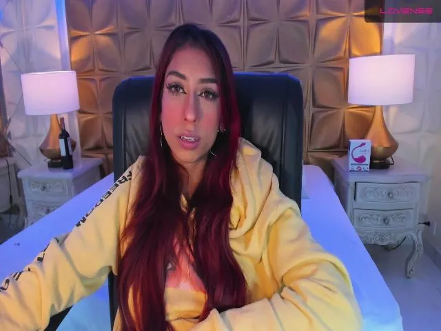 Live sex webcam photo for CandyLaw_ #262113971