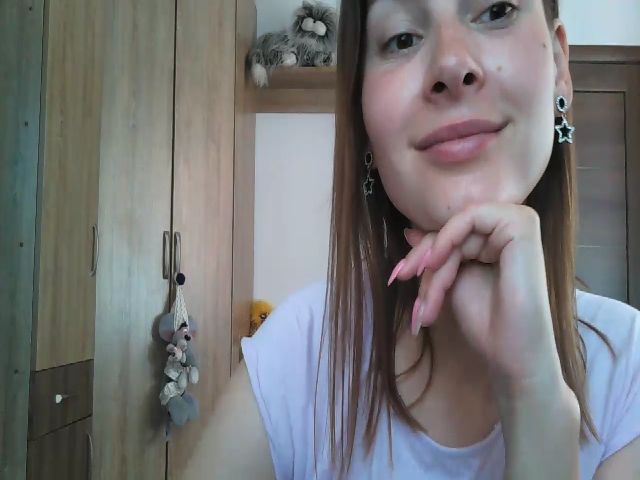 Live sex webcam photo for MisssSun #263569246