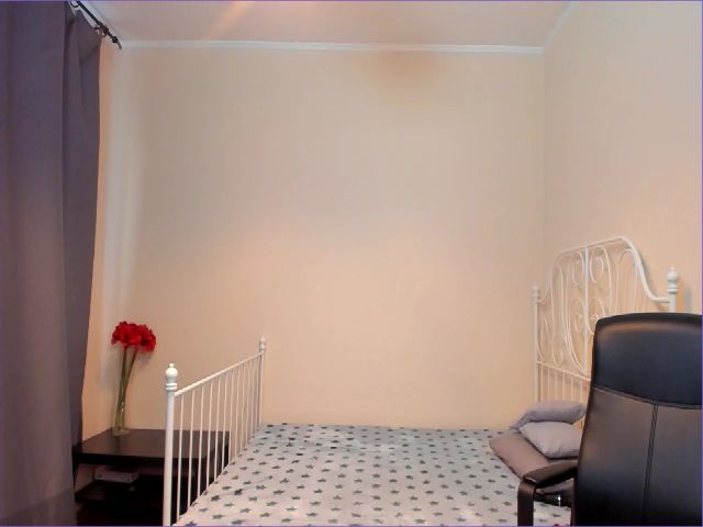 Live sex webcam photo for O1iv1a #253502153