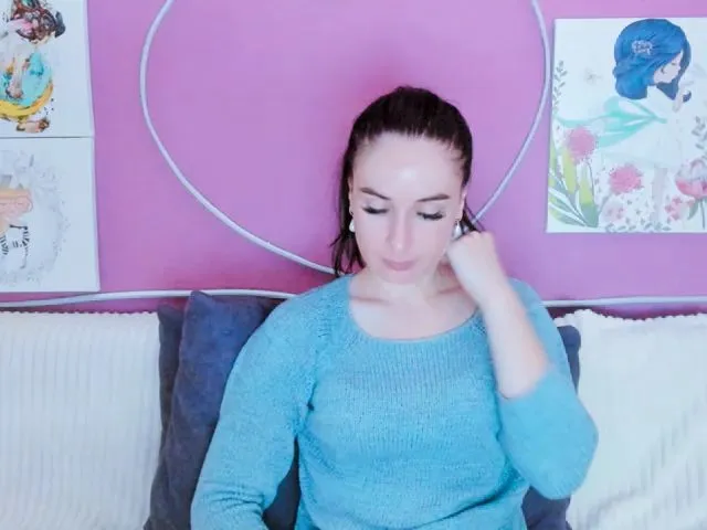 Live sex webcam photo for Lilly_Shine #260457141