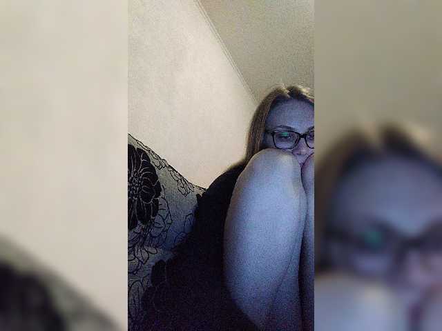 Live sex webcam photo for Blondik8889 #241398125