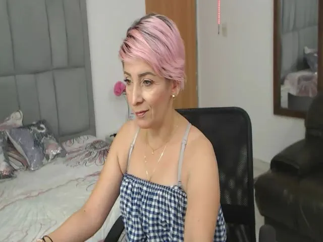 Live sex webcam photo for Juli_mature #254272979