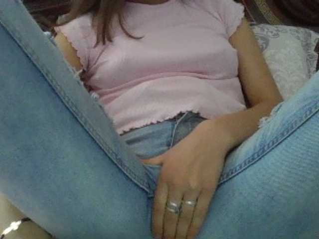 Live sex webcam photo for sweet23jane23 #241984752