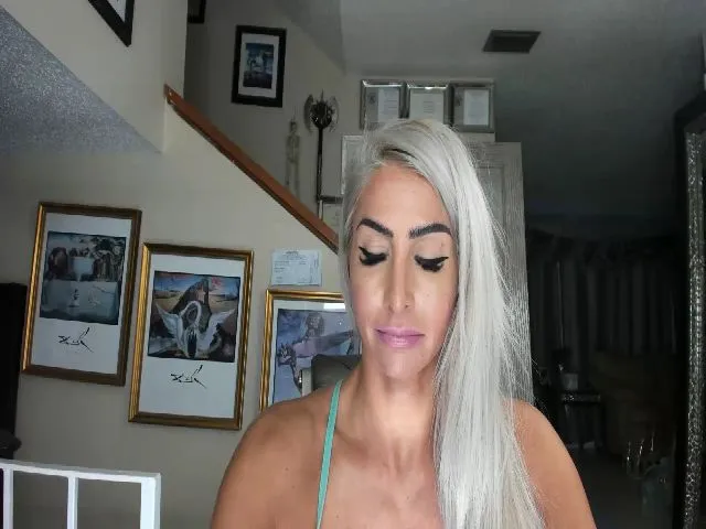 Live sex webcam photo for ADRIANA_FOX #264414587