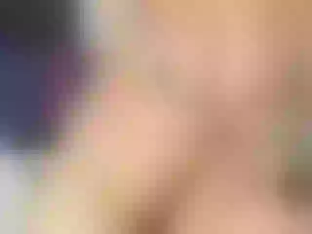 Live sex webcam photo for StormiSquirt #262033647