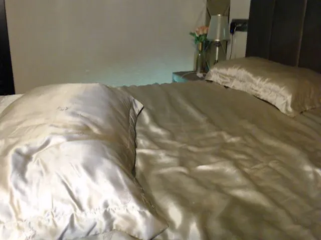 Live sex webcam photo for Sonyabrage #256572154