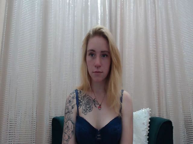 Live sex webcam photo for RedBerryy #253704509