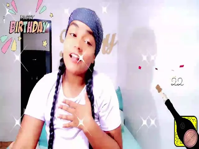 Live sex webcam photo for xxiomy_ #262925809